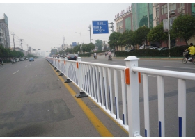 贺州市市政道路护栏工程